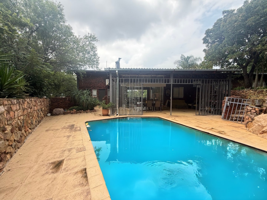 4 Bedroom Property for Sale in Schoemansville North West